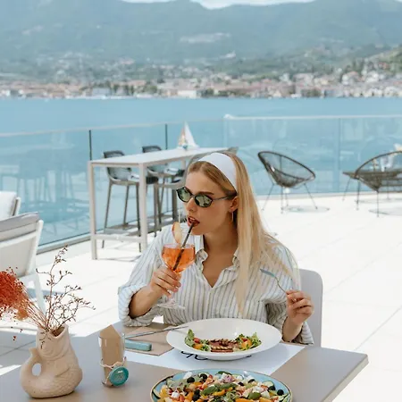 Hotel Ah Porticcioli Boutique 4*